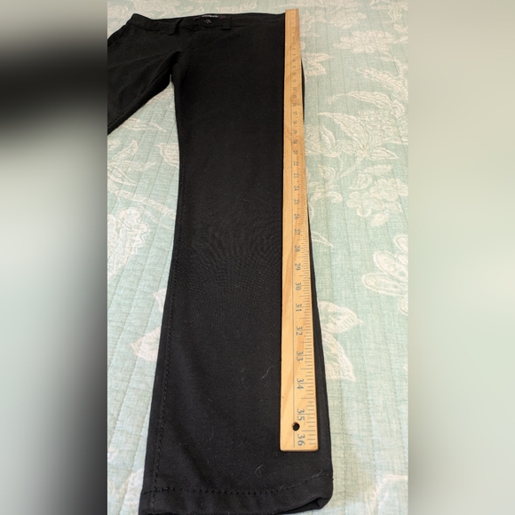 Fragile Black Stretchy Slim Fit Pants. Junior's Size 11. - Picture 4 of 6